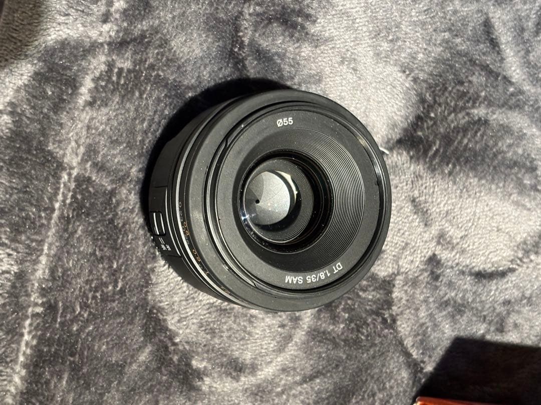 SONY DT35mm F1.8 SAM レンズ