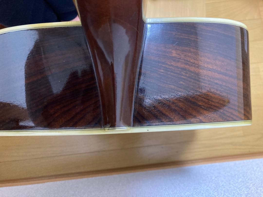 極上の木目MORRIS TF W-50モーリスアコギ(最安値、牛骨サドル)