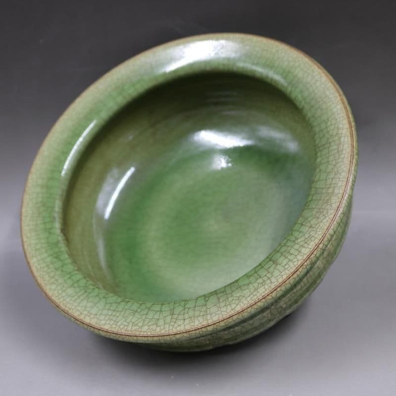 宋  龍泉窯  青磁 開片三足香炉  工芸品 美術品 置物