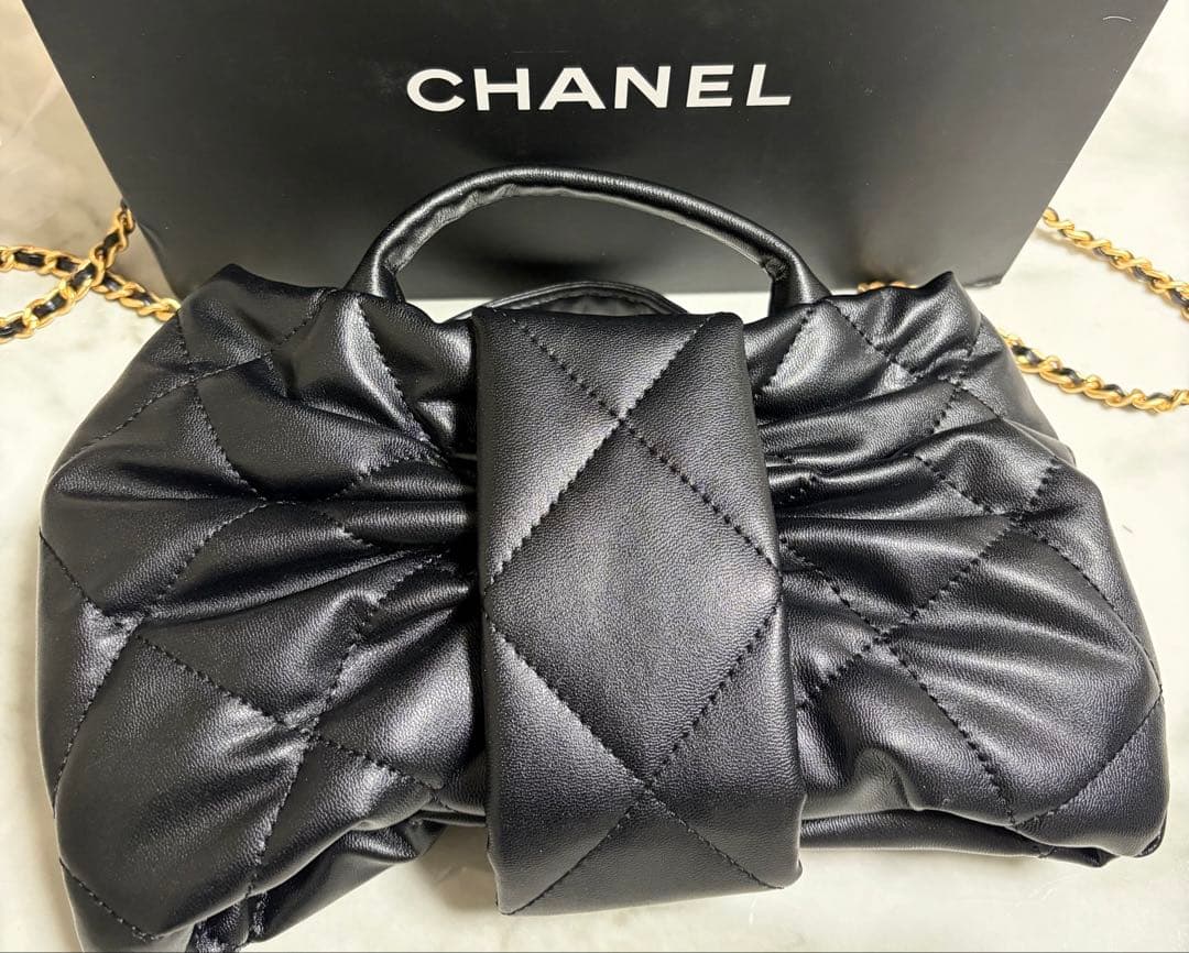 CHANEL ブラック ショルダーバッグ早く売りたいので即購入の方値段希望○