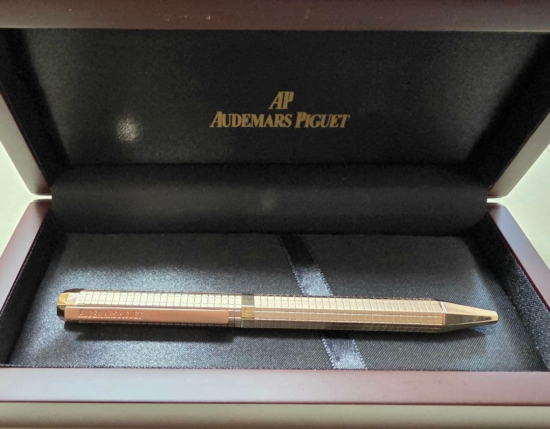 オーデマピゲ　ボールペン　ローズゴールド　箱付き　新品