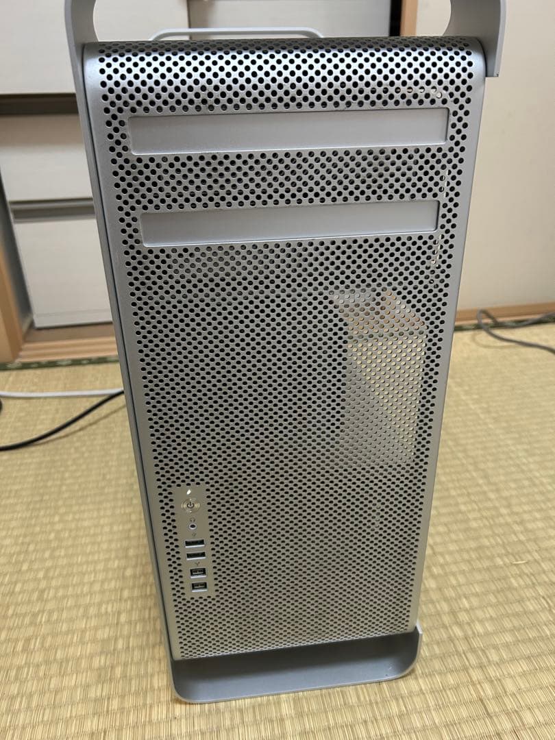 小津 雪ヲ 　Mac Pro (mid 2010) 本体のみ