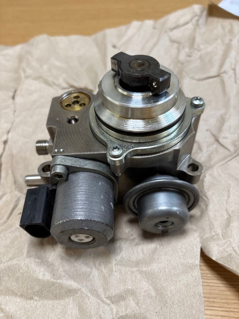 R56 後期 高圧ポンプ