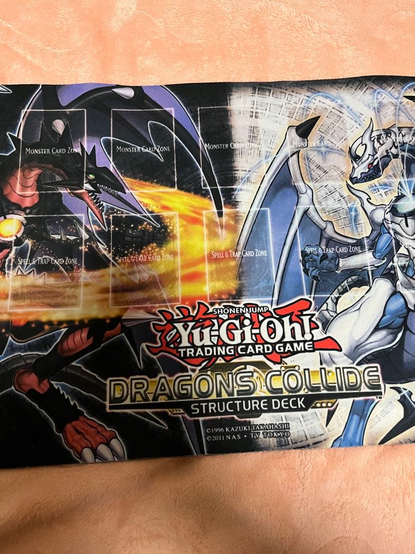 ヴィンテージ プレイマット Dragons Collide プレイマット