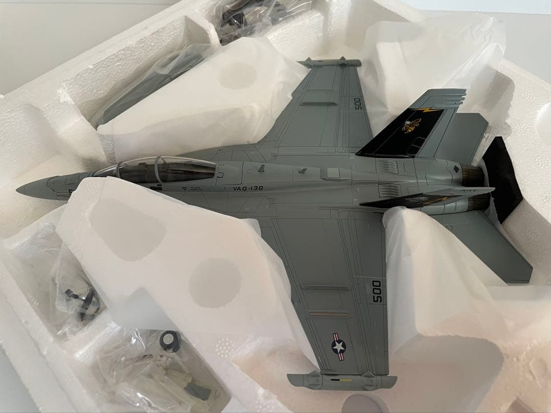 ホビーマスター EA-18Gグラウラー イエロージャケッツ1/72 HA5155