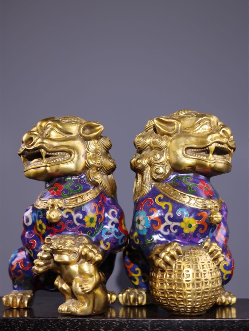 旧蔵　純銅景泰藍（けいたいらん）門獅（もんじ）置物