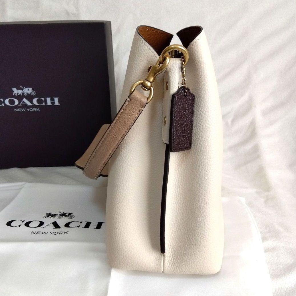 COACH ウィロウ トート ショルダーバッグ ターンロック ホワイト レザー