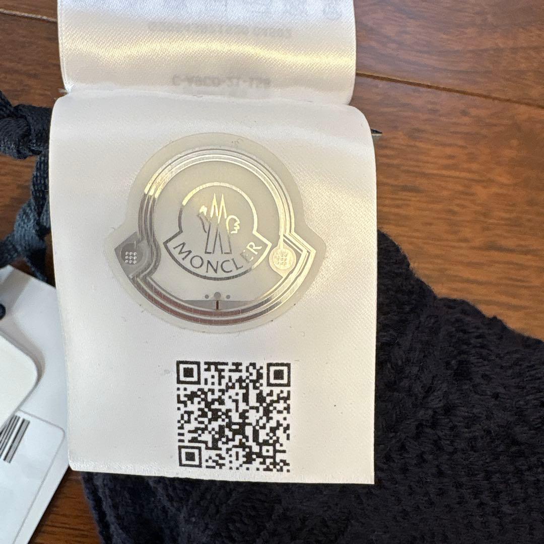 T*9様 モンクレール　ニット帽　Ｍサイズ