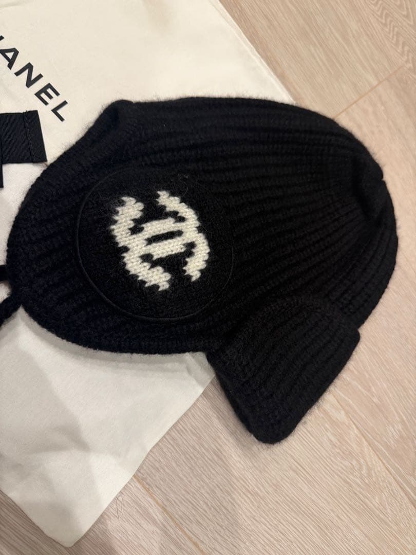 CHANEL CCロゴ ニットキャップ