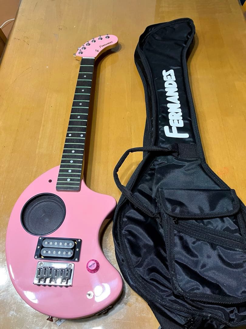 Fernandes エレキギター ピンク ケース付き