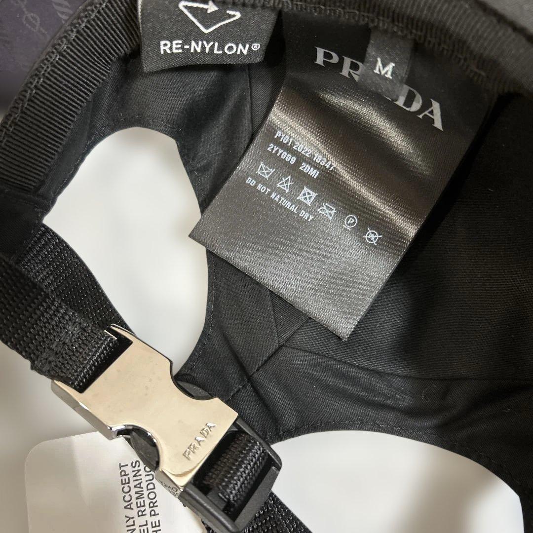 PRADA Re-Nylonナイロン製 ドッグキャップ