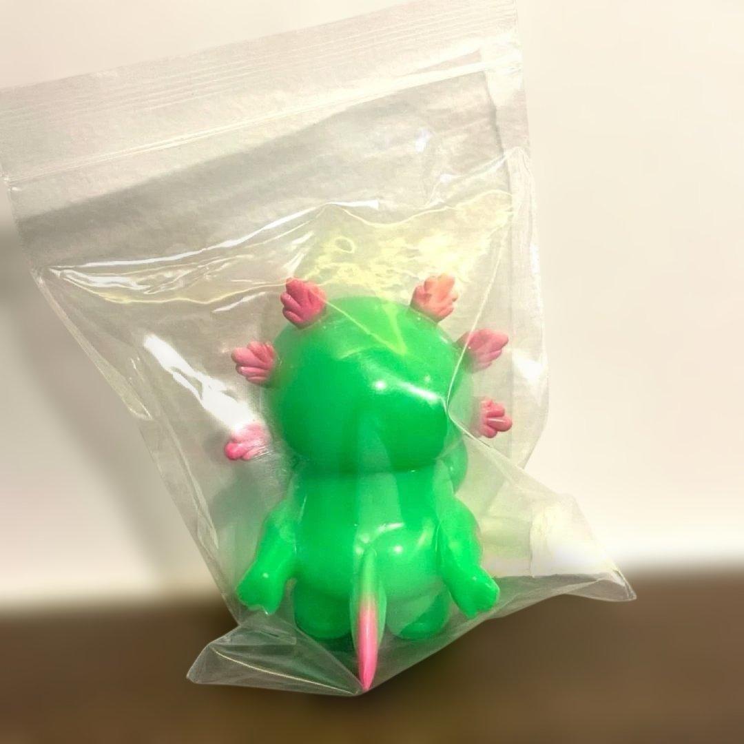 GRAPE BRAIN ロッキャクウーパー まかろに キウイ 蛍光グリーン成型