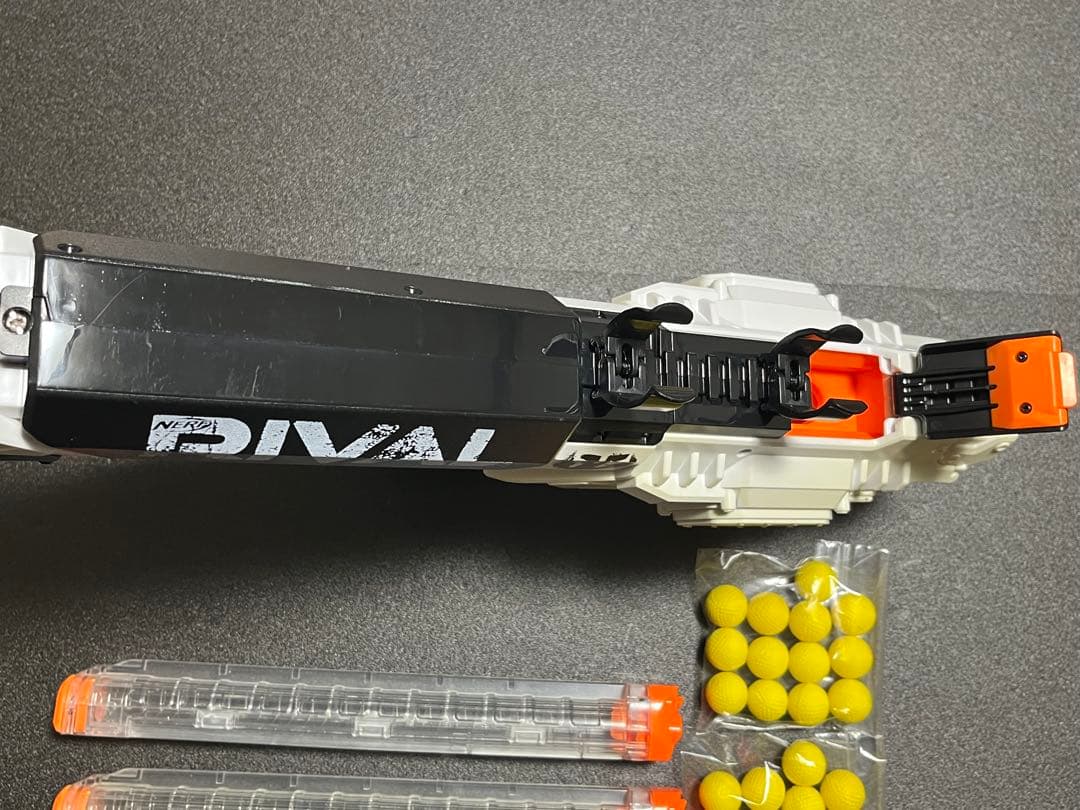 ナーフ ライバル RIVAL ヘラ Hera ＆ マガジンクリップ セット