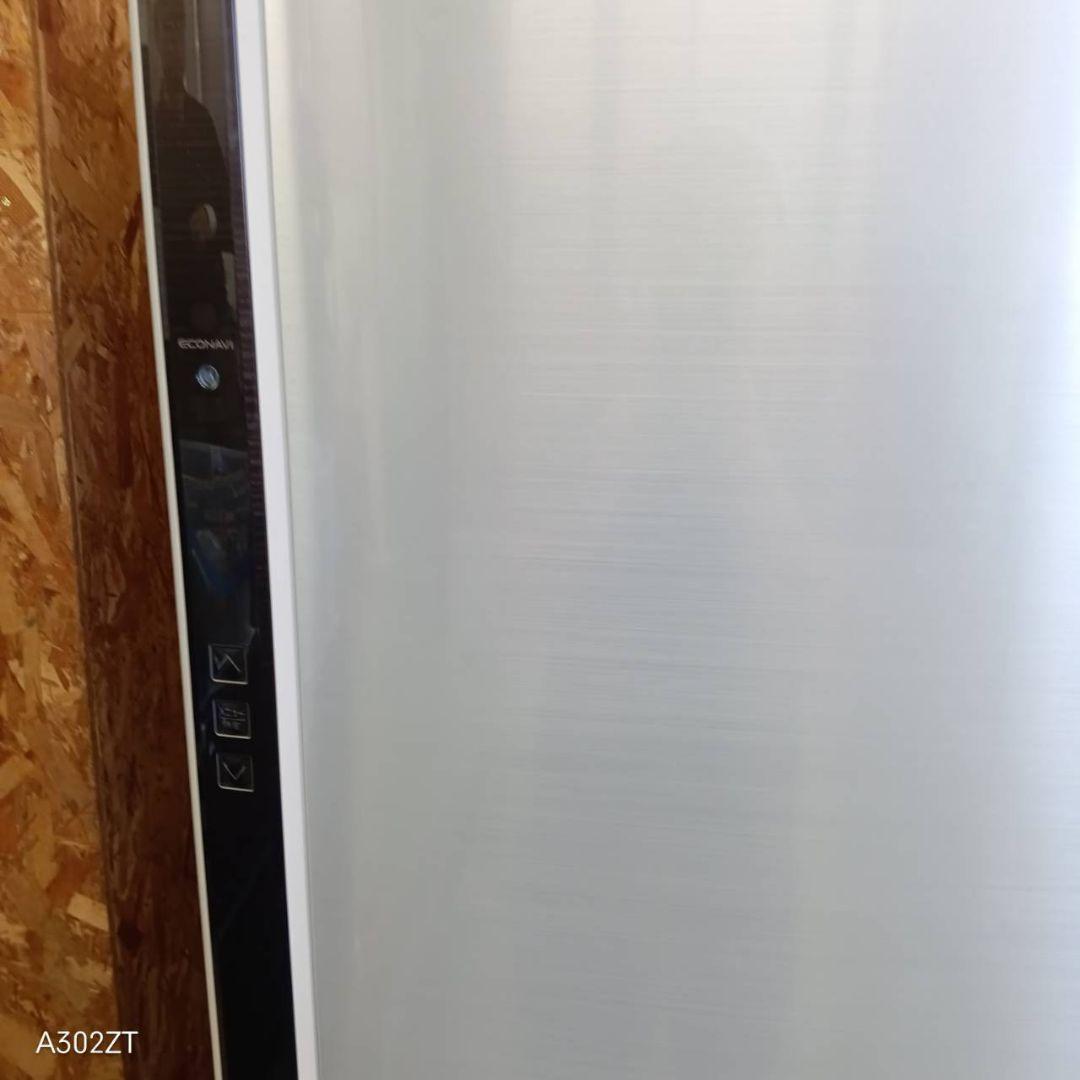 256 送料設置無料　Panasonic　自動製氷機能付き大型冷蔵庫　411L