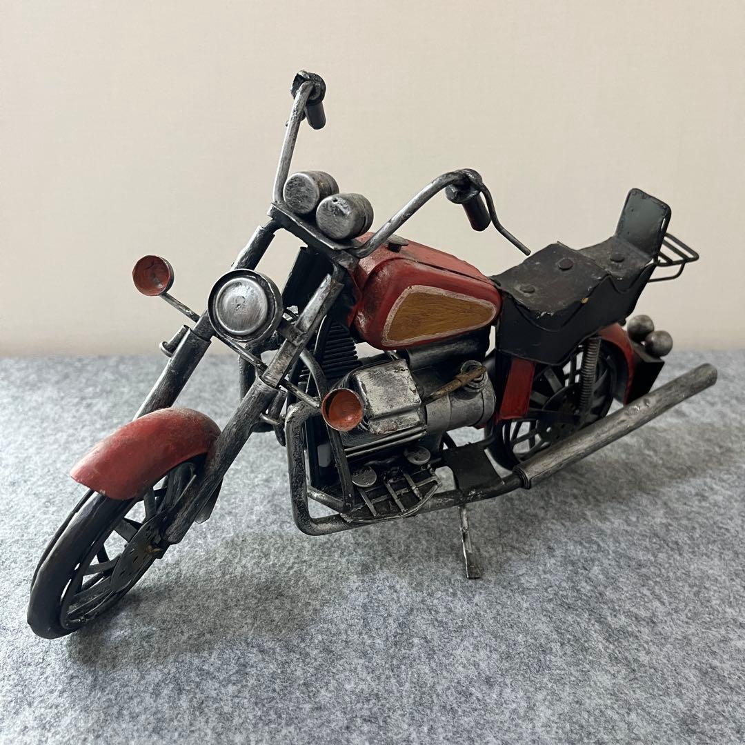 ブリキ製 ヴィンテージ風 バイク置物 インテリア レトロ 熊手 モーターサイクル