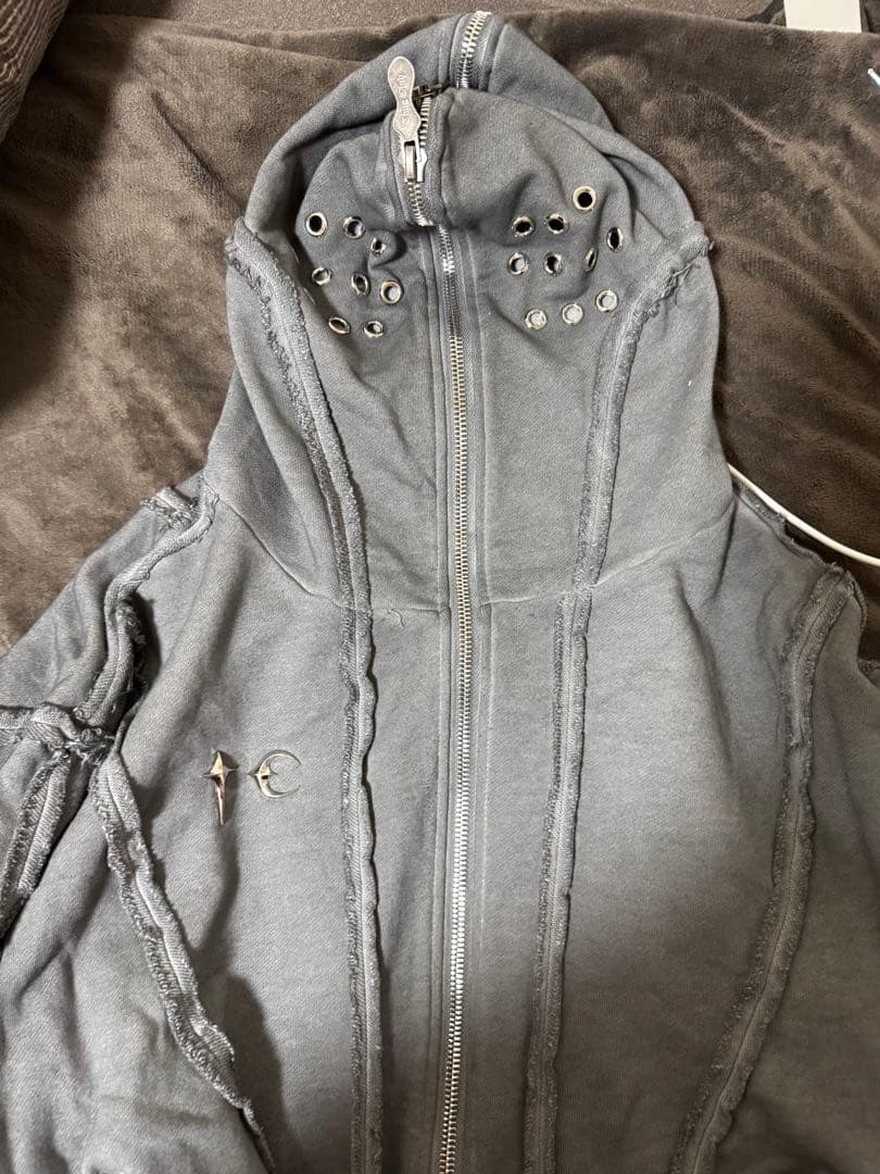 thug club グラディエーターパーカー