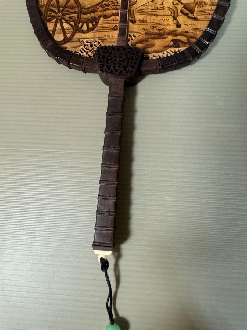 2268 中国美術 唐木造 白檀透彫刻 翡翠 軍配型硯屏 団扇　唐物　時代物