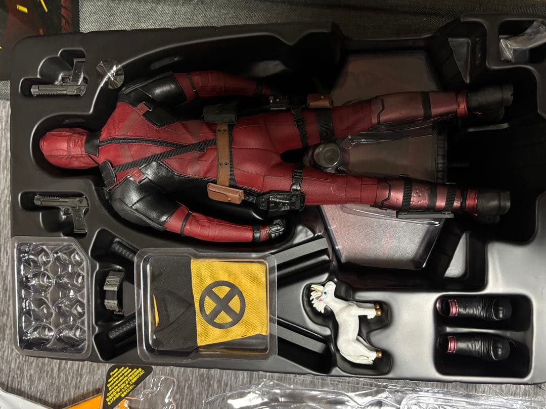 デッドプール　ホットトイズ　デッドプール2