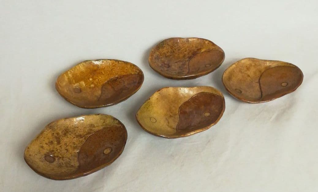 陰陽文　手捻り皿　5枚揃