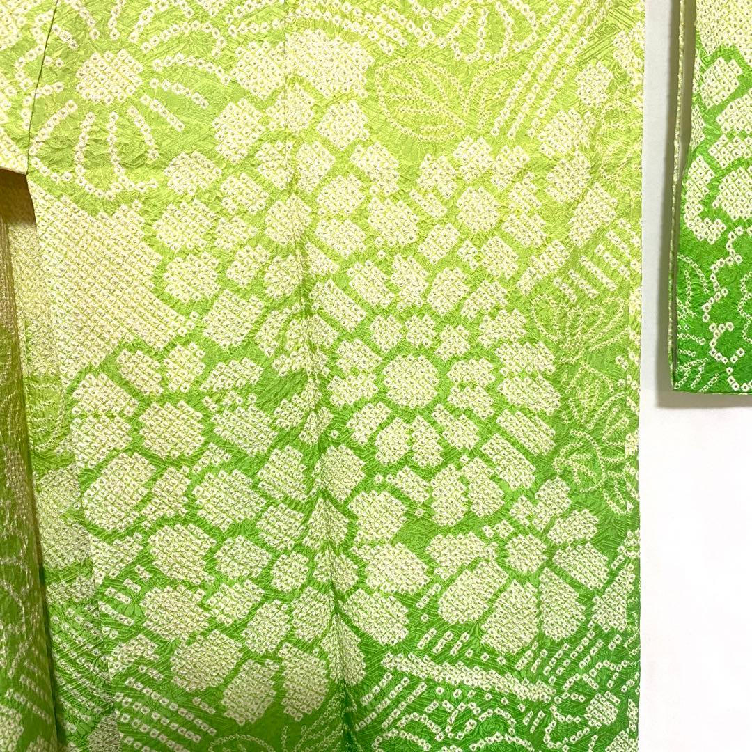 5k502 振袖　正絹　袷　総絞り　中振袖　緑　白　花柄　和装　着物