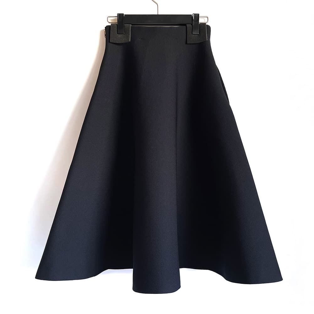 マディソンブルー*2025年最新 定番ダブルフェイスミモレフレアスカート 00
