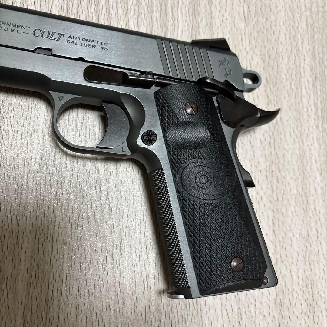 ウエスタンアームズコルトコンバットエリートG10グリップ