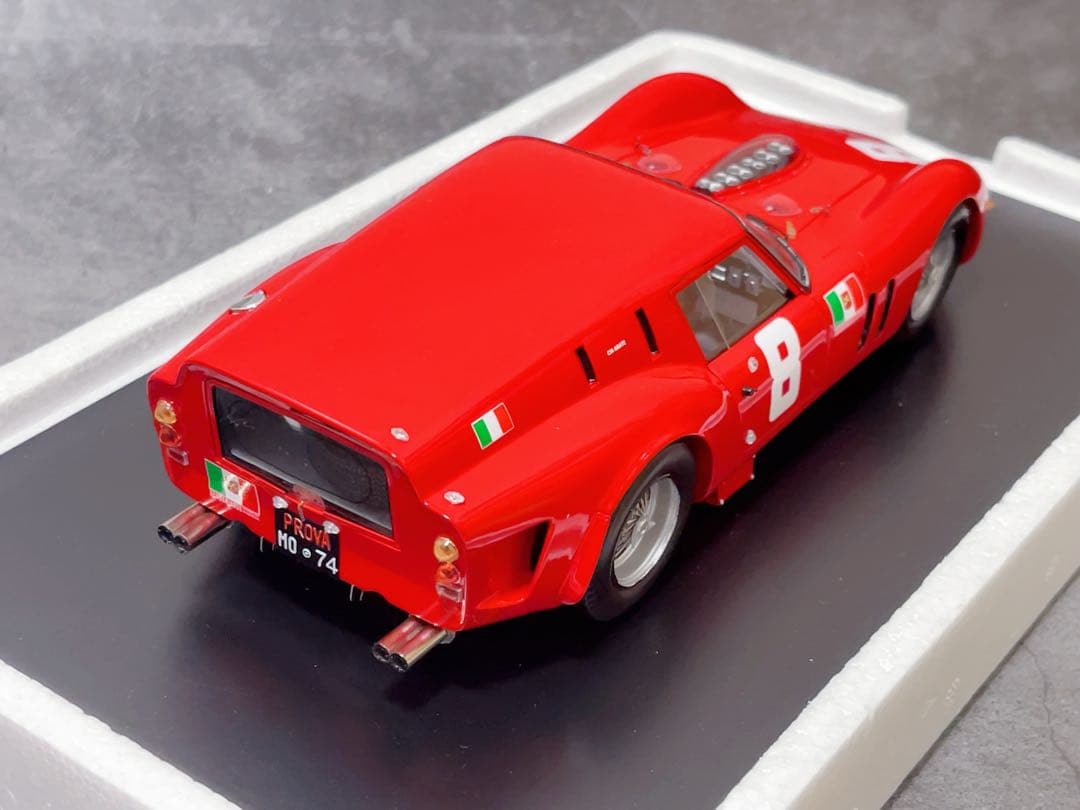 フジミ　1/18 完成品　フェラーリ　250GT BREADVAN 優勝車