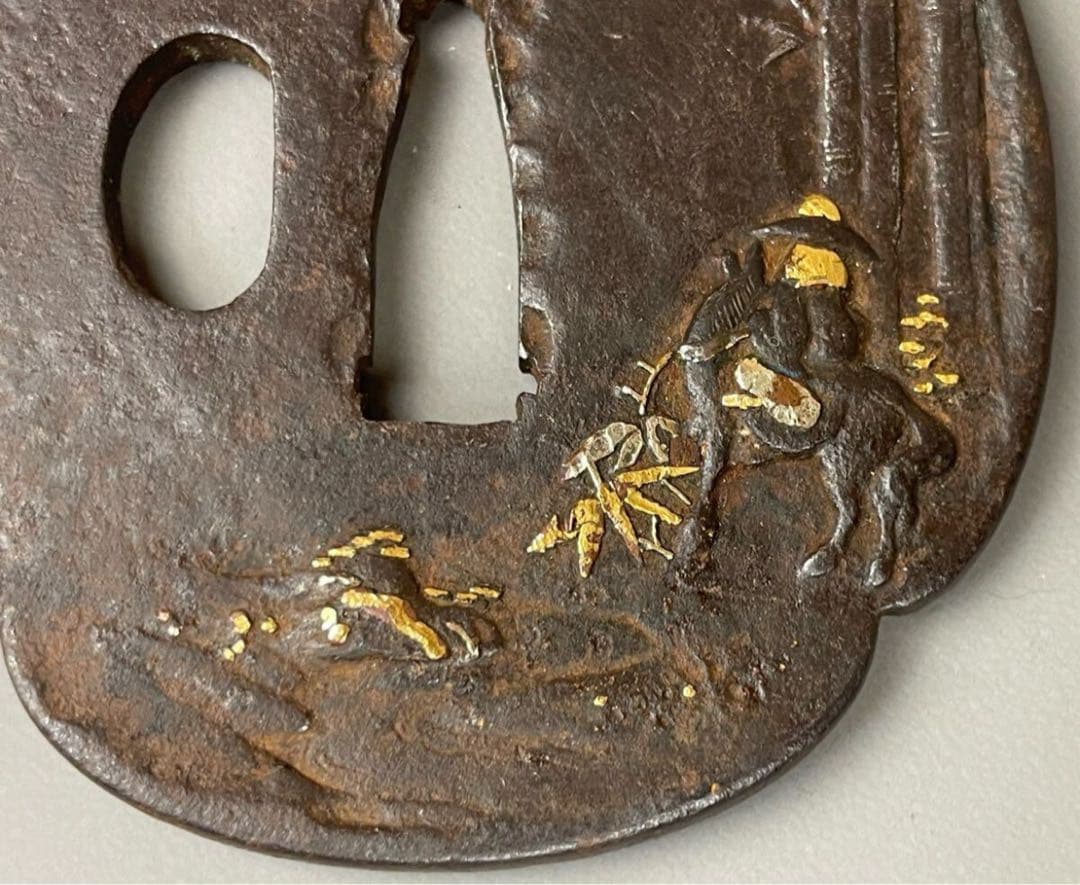 本歌 江戸期 鍔 竹藪 馬に乗った武士 金象嵌 武具 鉄鍔 つば 時代物