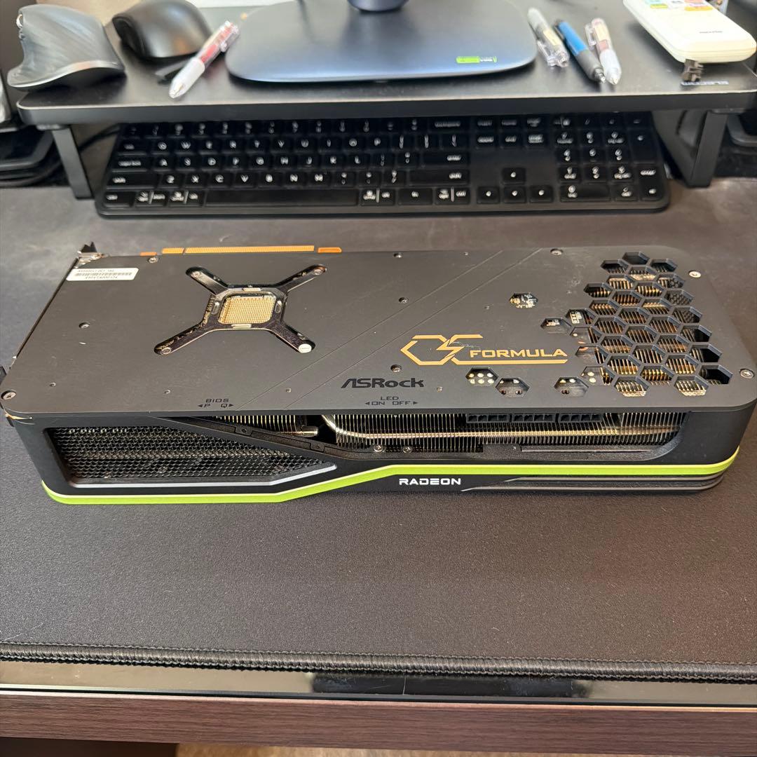 ASRock RX 6900 XT OC Formula グラフィックボード