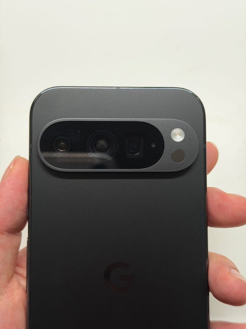 【超美品】Google Pixel 9 Pro Obsidian 純正ケース付き