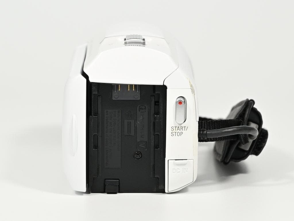 【美品】 ソニー　SONY HDR-CX680 デジタルビデオカメラ