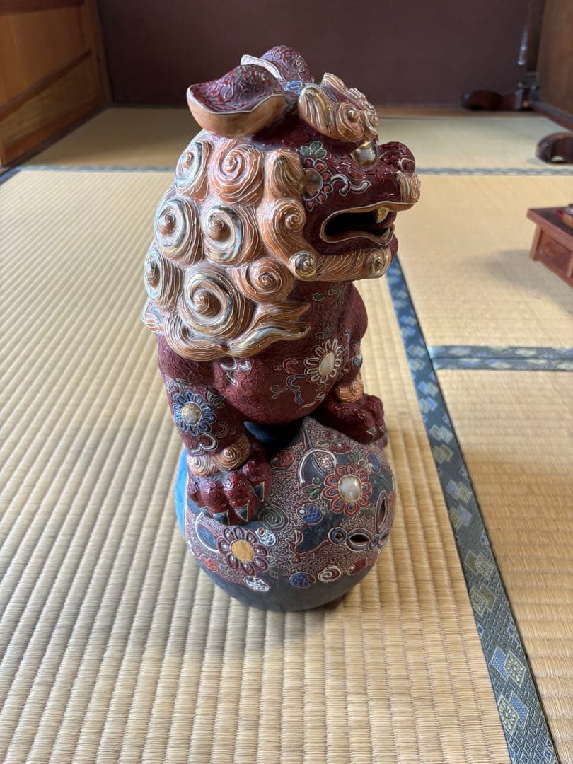 【九谷焼】色彩豊かな獅子像 置物