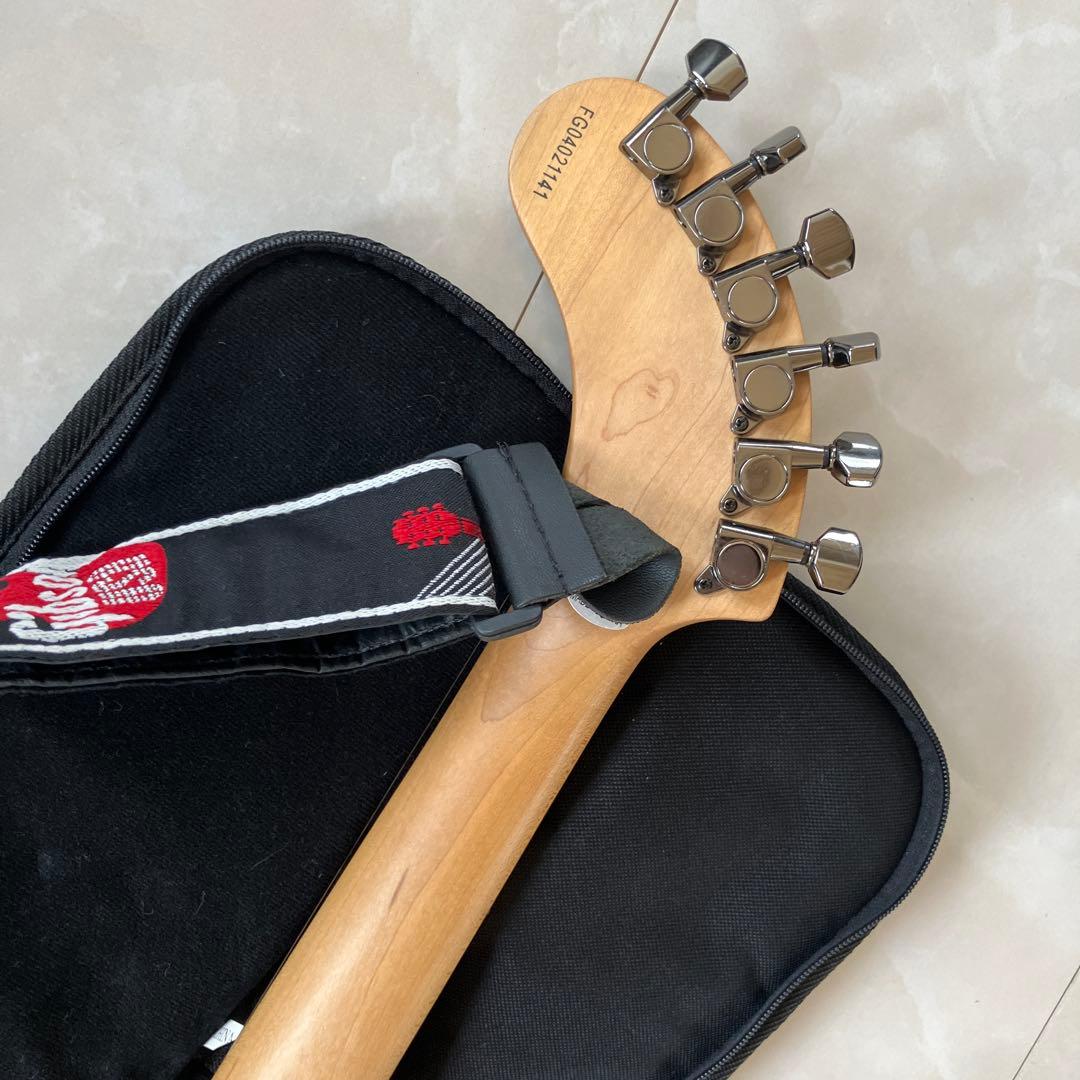 Fernandes エレキギター ブラック 22フレット