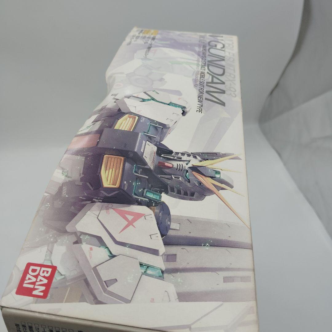 バンダイ MG RX-93 νガンダム Ver.Ka 1/100