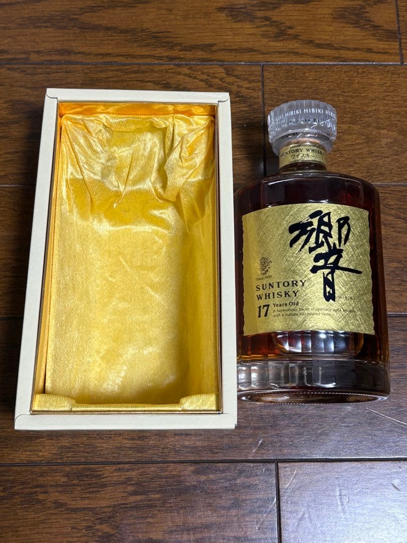 サントリー 響 17年 750ml