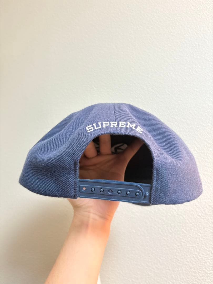 SUPREME Aphex Twin 6-Panel 刺繍ロゴ ネイビーキャップ
