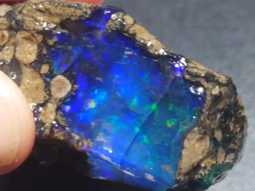 【60ct】 エチオピア　ウェロ産オパール 原石 標本　鉱石