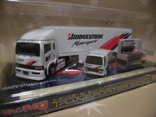 ちびっこチョロＱ トランスポーター トラック野郎 ニスモGT-R アドバン F1