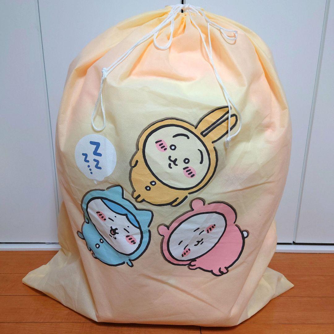 【23日まで限定価格】　ちいかわ　miniso　中国　パジャマ　特大　ぬいぐるみ