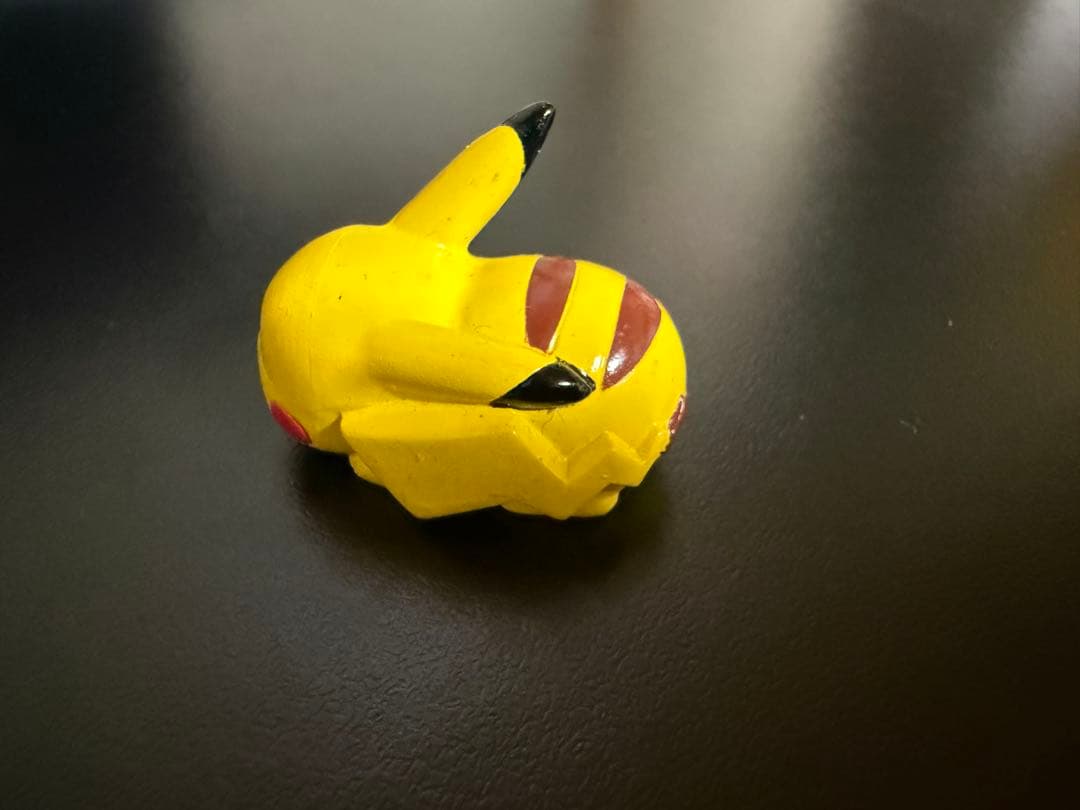 モンコレ うたたね　ピカチュウ　2004年