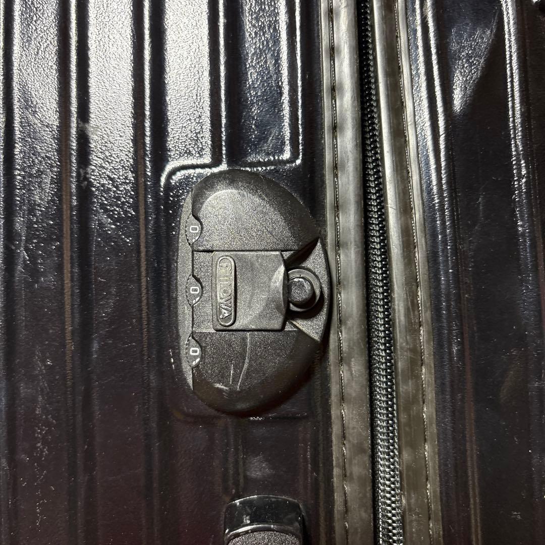 リモワスーツケース ブラック