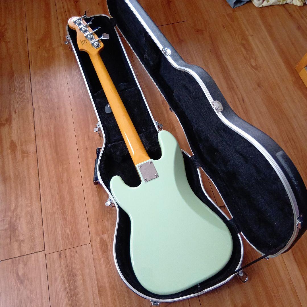 ベース Squier by Fender Classic Vibe PB