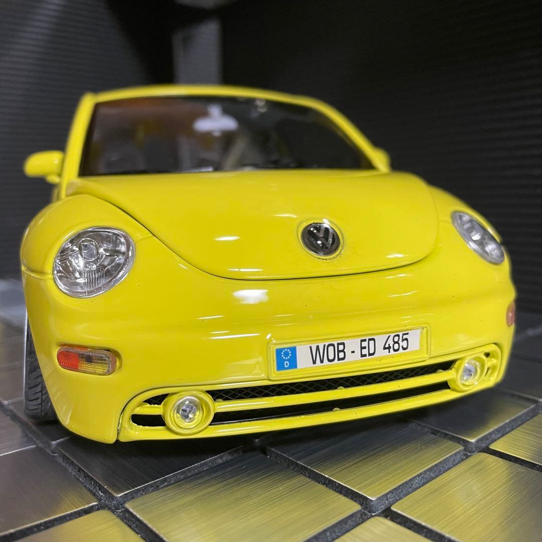 ブラーゴ 1/18 フォルクスワーゲン ニュ-ビートル（カスタム仕様)