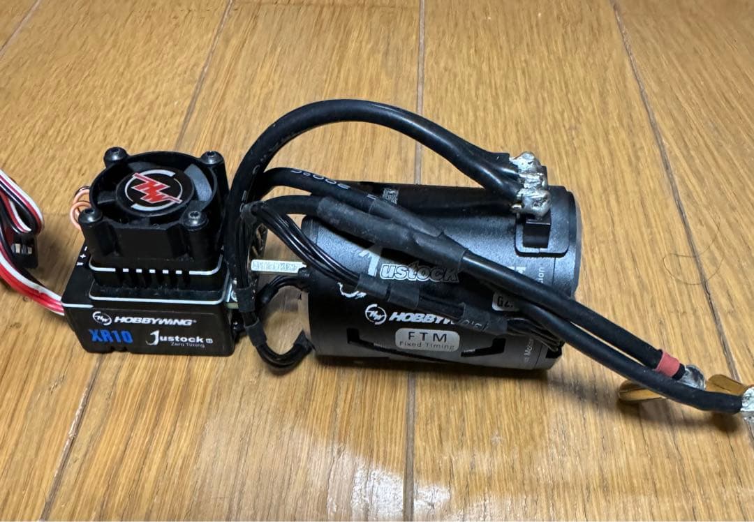 ホビーウイングXR10 Justock G3 ESC &バッテリー付