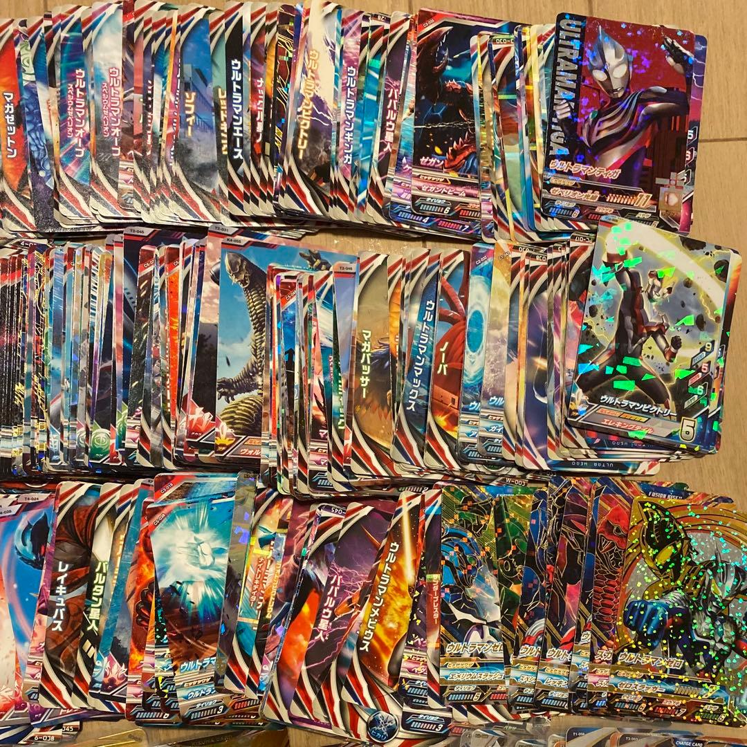 ウルトラマン　フュージョンファイト　引退品　まとめ　大量　700枚以上