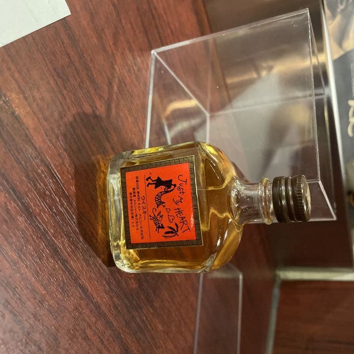 今はもう製造されていない未開封のウイスキーです。