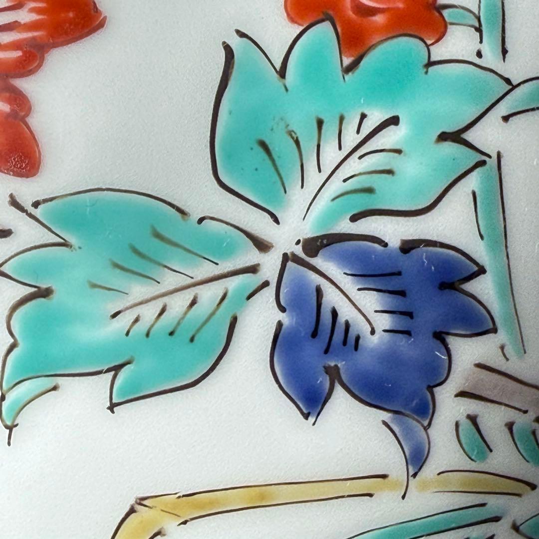 国重要無形文化財指定　十三代　酒井田柿右衛門　錦岩牡丹壺　共箱　栞