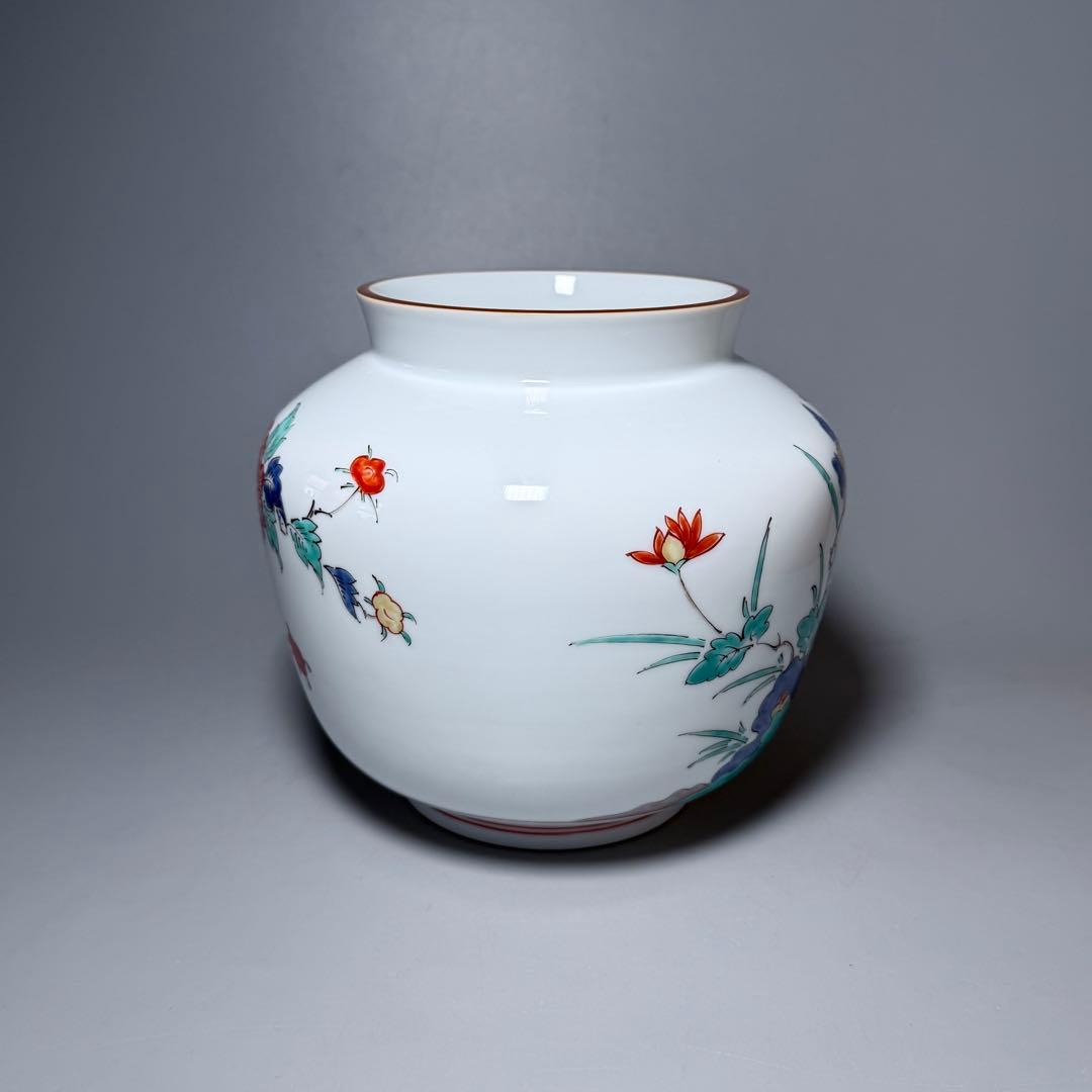 国重要無形文化財指定　十三代　酒井田柿右衛門　錦岩牡丹壺　共箱　栞