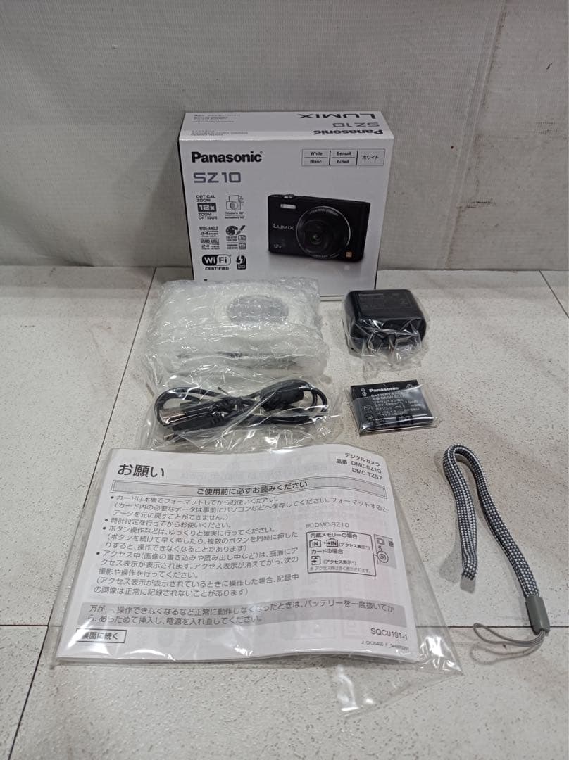 八6645【未使用品】 パナソニック デジタルカメラ LUMIX SZ10