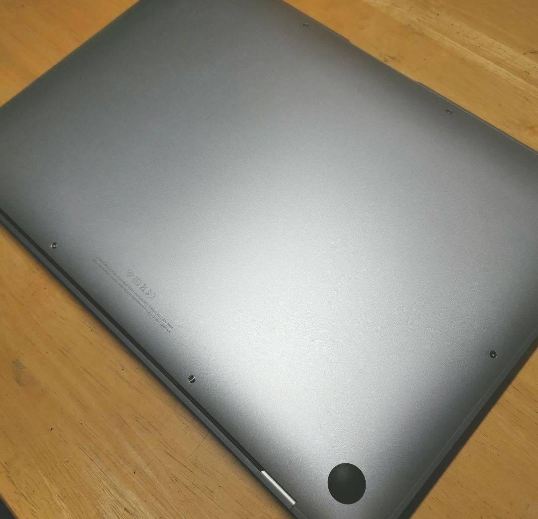 (美品)　MacBook Air M1チップ